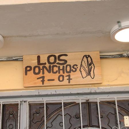 אוטהוואלו Hospedaje Los Ponchos מראה חיצוני תמונה